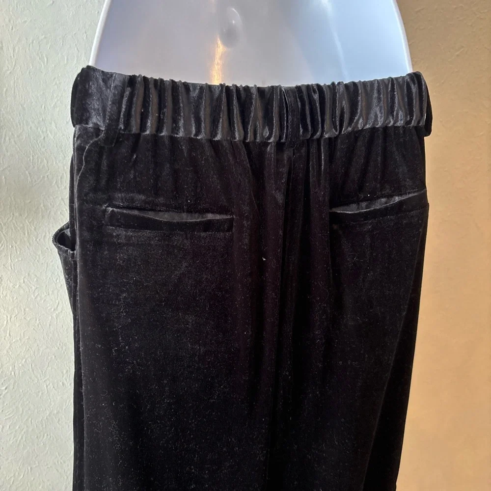 Dolce Cabo‎ Velvet Pants